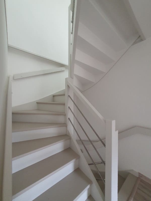 Peinture blanche escaliers 2